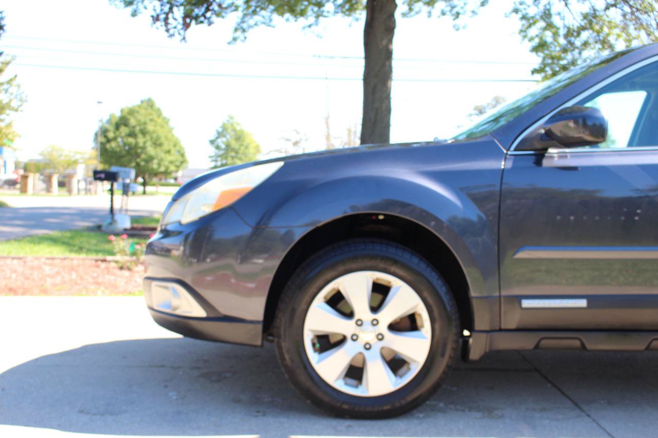 Used 2011 Subaru Outback 2.5i Limited AWD/4WD image 43