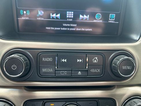 Used 2017 GMC Yukon Denali w/ Open Road Package AWD/4WD image 28