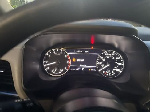 Used 2023 Nissan Rogue SV image 14