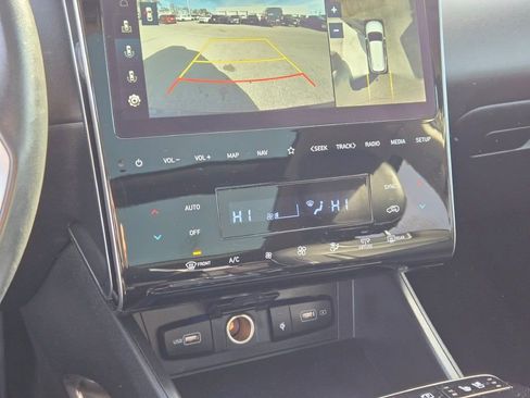 Used 2022 Hyundai Tucson Limited w/ Cargo Package image 27