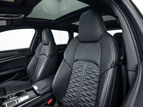 Used 2024 Audi RS 6 performance image 17