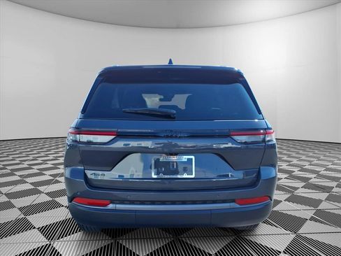 New 2026 Jeep Grand Cherokee Altitude AWD/4WD image 21