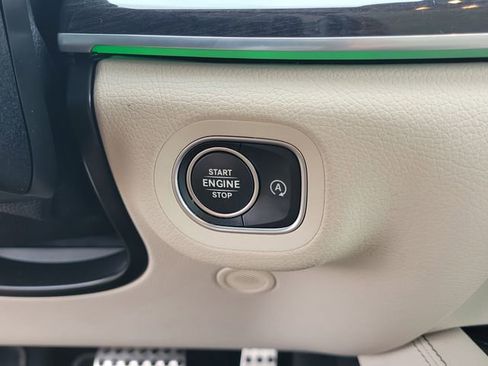 Used 2021 Mercedes-Benz GLS 580 4MATIC image 23