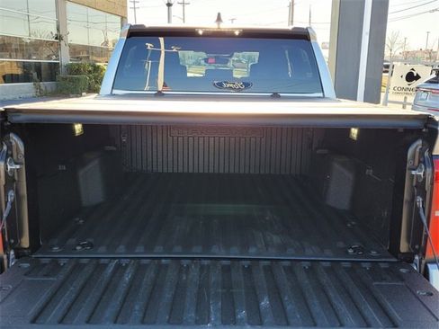 Used 2025 Toyota Tacoma SR5 image 12