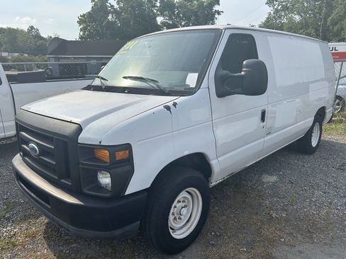 Used 2010 Ford E-150 and Econoline 150 image 8