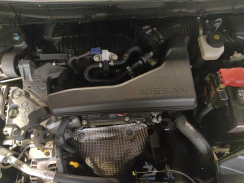 Used 2015 Nissan Rogue SL FWD image 30