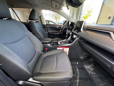 Used 2023 Toyota RAV4 LE AWD/4WD image 47