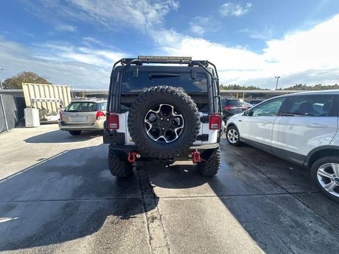 Used 2014 Jeep Wrangler Unlimited Rubicon w/ Connectivity Group image 2