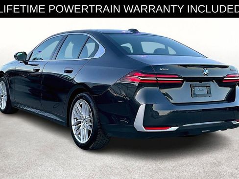 Used 2025 BMW 530i xDrive image 16