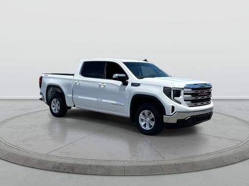 Used 2026 GMC Sierra 1500 SLE AWD/4WD image 2