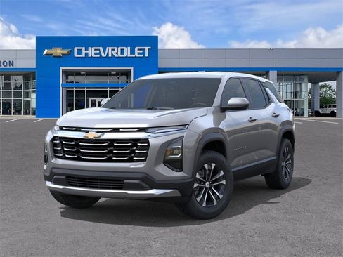 New 2026 Chevrolet Equinox LT w/ Convenience Package II image 6