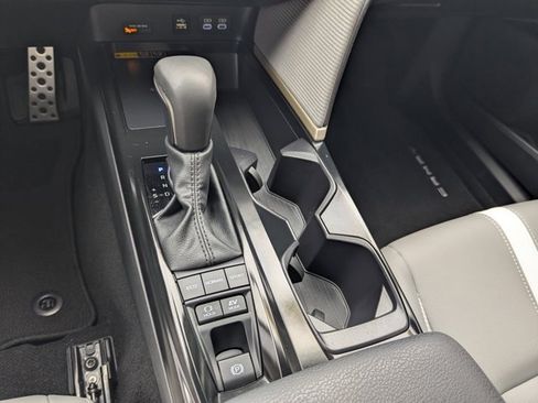 Used 2025 Toyota Camry SE image 26