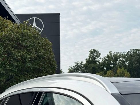 Used 2021 Mercedes-Benz GLC 300 4MATIC image 17