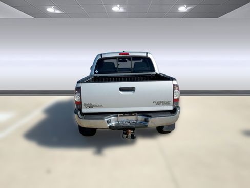 Used 2011 Toyota Tacoma PreRunner image 9