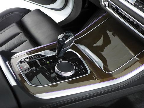 Used 2020 BMW X5 sDrive40i w/ Premium Package image 15