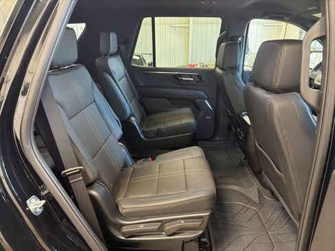Used 2025 Chevrolet Tahoe High Country AWD/4WD image 29