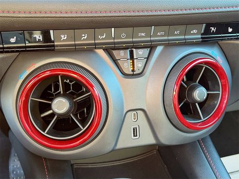 Used 2021 Chevrolet Blazer RS image 16