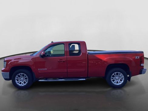 Used 2011 GMC Sierra 1500 SLT w/ SLT Convenience Package AWD/4WD image 8