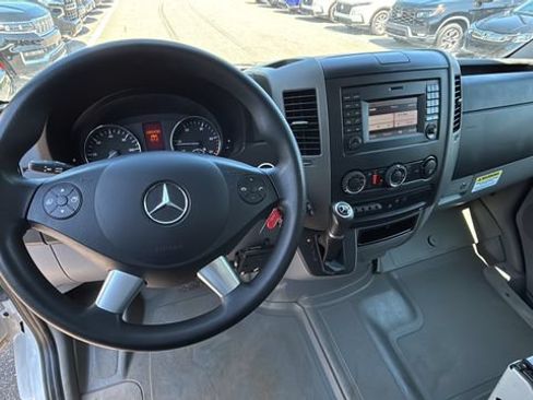 Used 2018 Mercedes-Benz Sprinter 3500 image 10