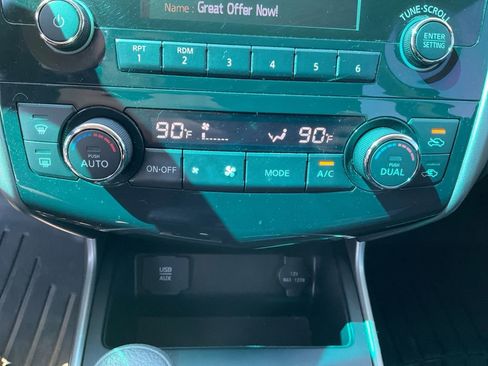 Used 2015 Nissan Altima 2.5 SV image 21