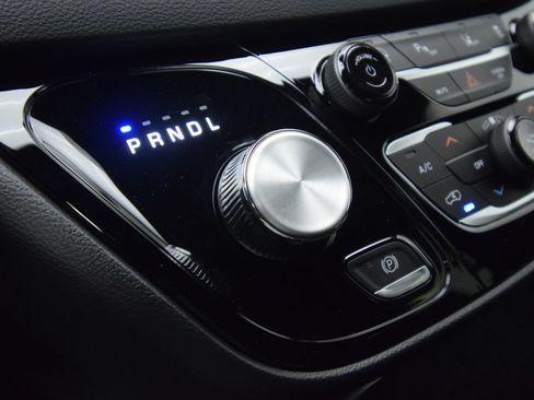 New 2027 Chrysler Pacifica LX FWD image 21