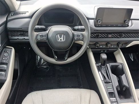 Used 2024 Honda Accord LX image 11