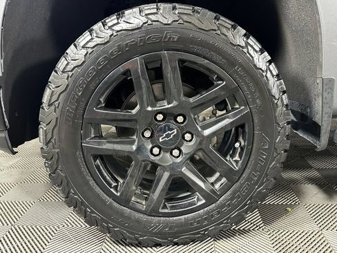 Used 2021 Chevrolet Silverado 1500 LT Trail Boss w/ Convenience Package II AWD/4WD image 10