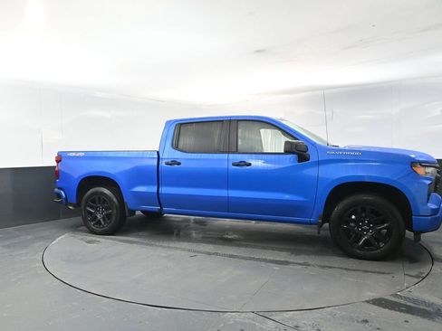 Used 2025 Chevrolet Silverado 1500 Custom image 7