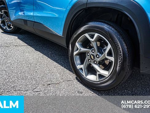 Used 2025 Chevrolet Trax LT FWD image 15