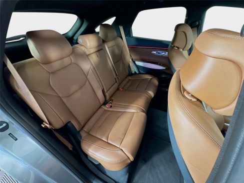 New 2026 Genesis GV70 2.5T Advanced w/ G1 Accessory Package AWD/4WD image 29