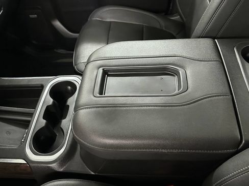 Used 2022 GMC Sierra 1500 SLT w/ SLT Premium Plus Package AWD/4WD image 17