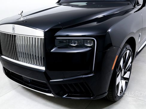 New 2026 Rolls-Royce Cullinan AWD/4WD image 41
