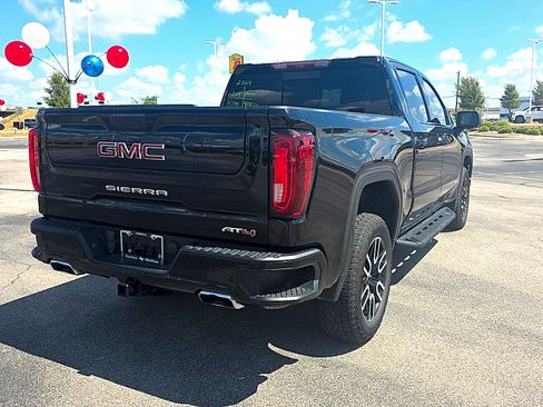 Used 2024 GMC Sierra 1500 AT4 w/ Technology Package AWD/4WD image 11