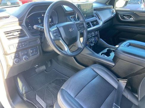 Used 2022 Chevrolet Tahoe Z71 w/ Luxury Package image 6