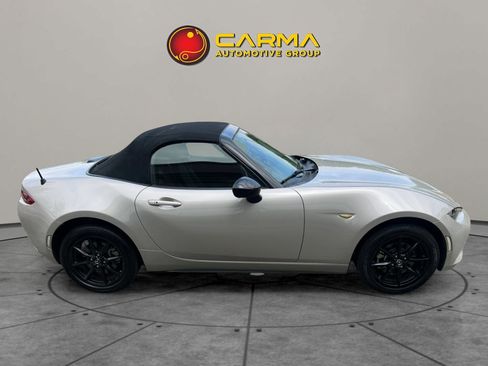 Used 2022 MAZDA MX-5 Miata Sport image 6