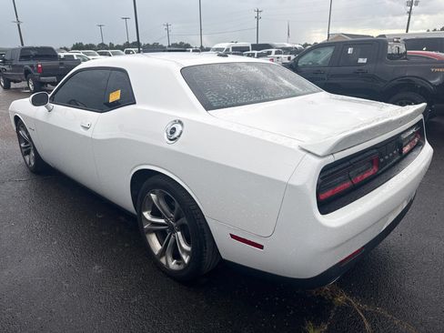 Used 2020 Dodge Challenger R/T RWD image 4