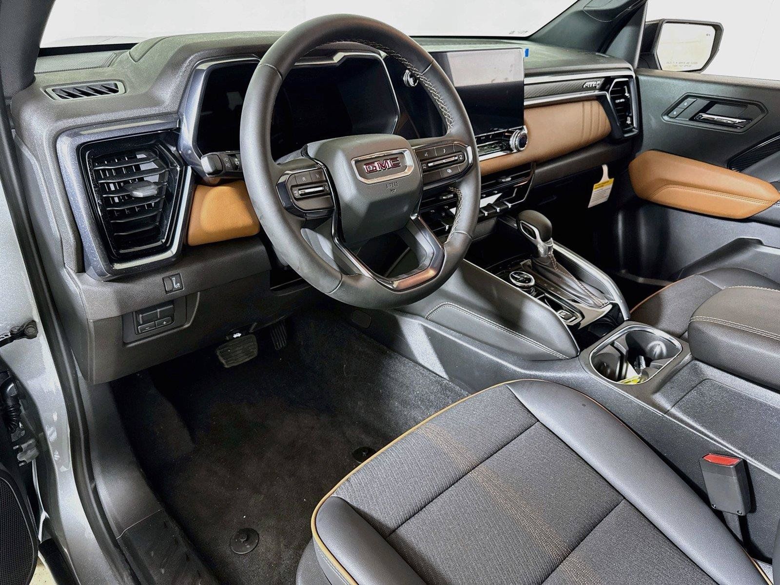 Certified 2026 GMC Canyon AT4 AWD/4WD image 7