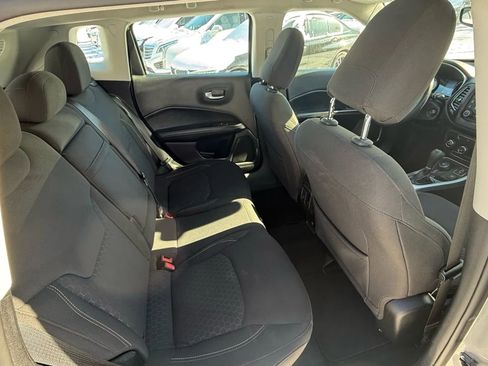 Used 2018 Jeep Compass Sport image 29