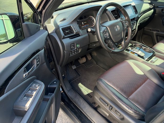 Used 2022 Honda Ridgeline Black Edition image 11