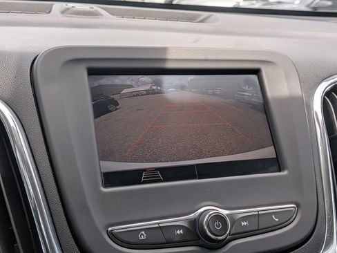 Used 2022 Chevrolet Equinox LS FWD image 31
