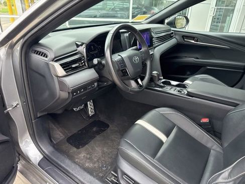 Used 2025 Toyota Camry SE FWD image 23