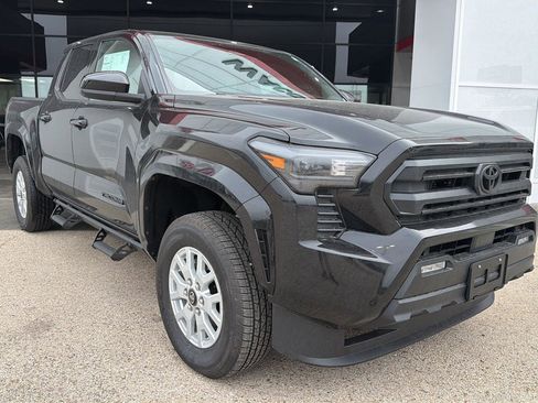 New 2026 Toyota Tacoma SR5 AWD/4WD image 2