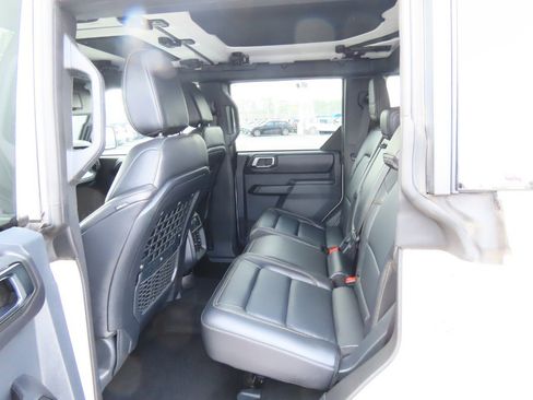 Certified 2025 Ford Bronco Badlands image 20