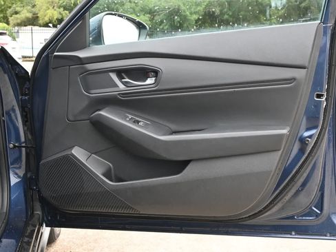 Used 2023 Honda Accord EX image 25