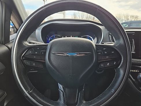 Used 2020 Chrysler Pacifica Limited w/ Advanced Safetytec Group image 43