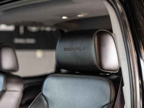 Used 2017 GMC Sierra 2500 Denali w/ Duramax Plus Package AWD/4WD image 13
