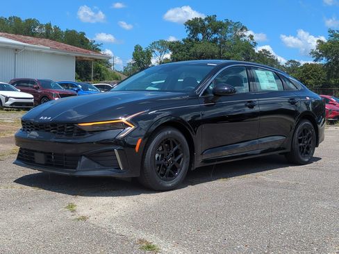 New 2026 Kia K5 LXS FWD image 2