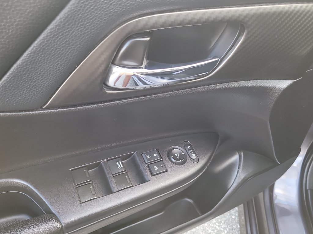 Used 2017 Honda Accord Sport image 16