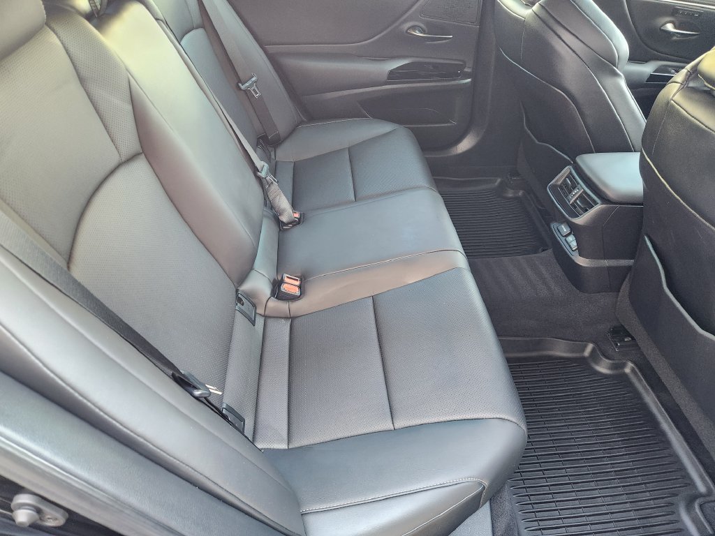 Certified 2024 Lexus ES 350 F Sport w/ Accessory Package (Z2) FWD image 31