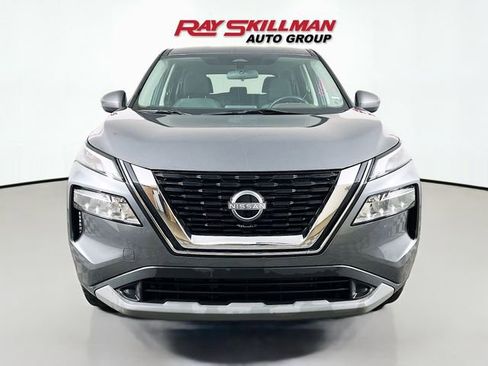 Used 2023 Nissan Rogue SV AWD/4WD image 2